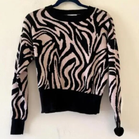 525 black pink animal print pattern cropped Crewneck sweater - Picture 1 of 6